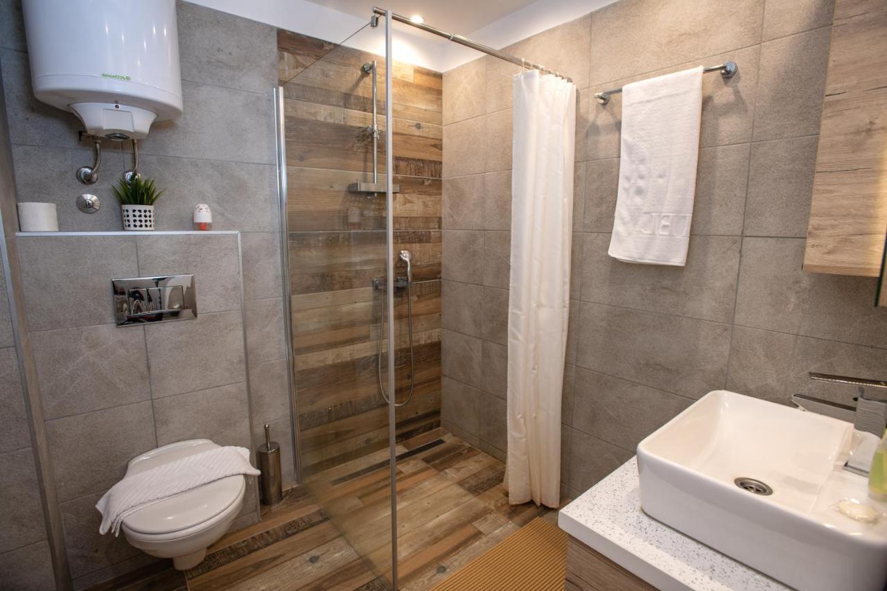 Deltalux Apartmani Milmari Κοπαόνικ Εξωτερικό φωτογραφία