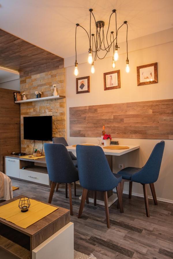 Deltalux Apartmani Milmari Κοπαόνικ Εξωτερικό φωτογραφία