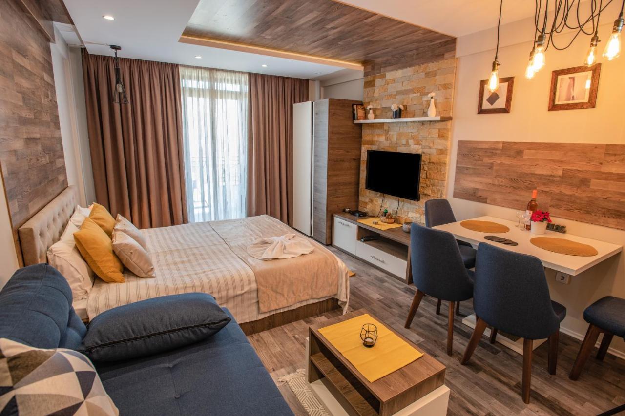 Deltalux Apartmani Milmari Κοπαόνικ Εξωτερικό φωτογραφία